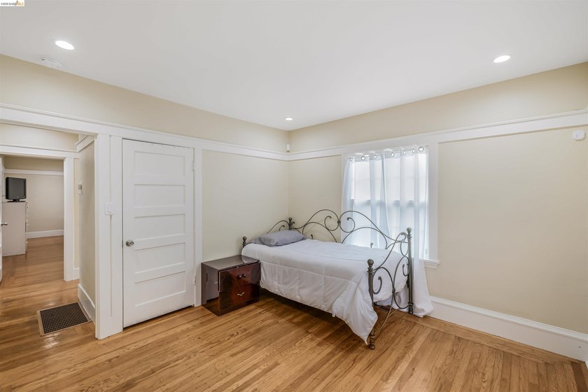 Welcome to 6007 San Pablo Avenue; a well-located 3-bedroom - photo 37