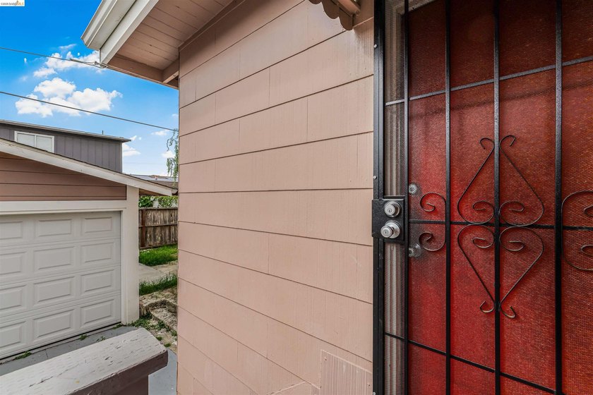 Welcome to 6007 San Pablo Avenue; a well-located 3-bedroom - photo 41