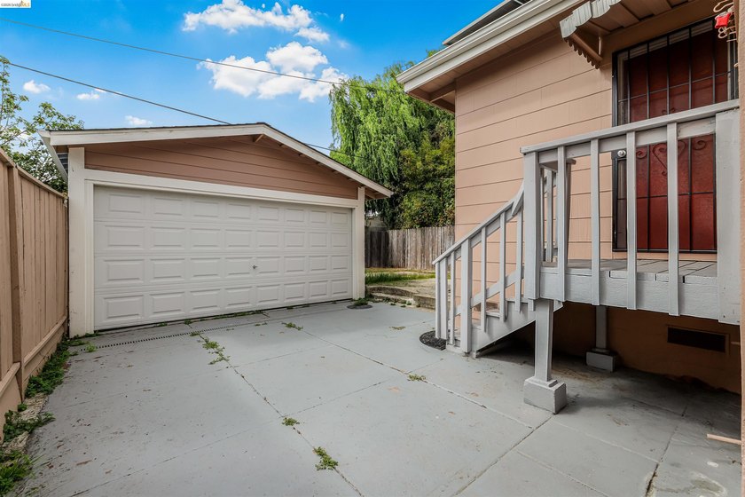 Welcome to 6007 San Pablo Avenue; a well-located 3-bedroom - photo 42