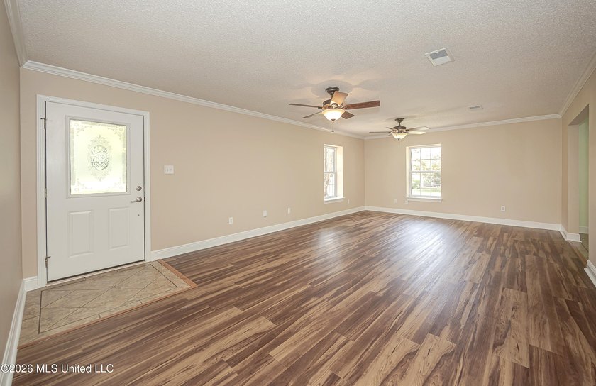 Move right in and start enjoying all that Ocean Springs has to - photo 7