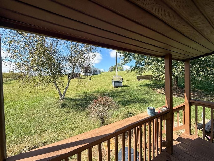 Charming Country Home with Stunning Sunset Views 3 Bed | 2 Bath - photo 7