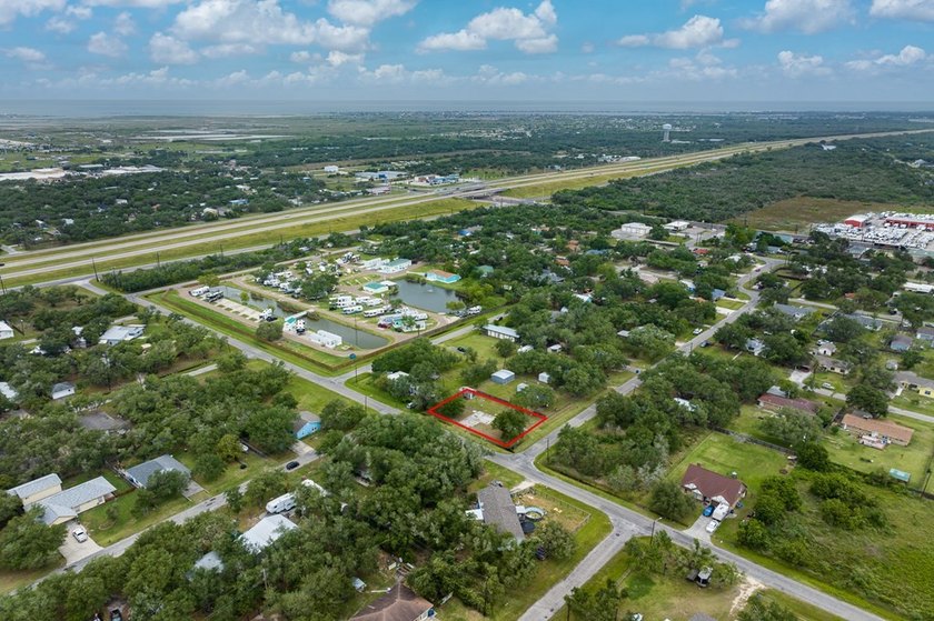 Located in the peaceful and well-established West Terrace - photo 8