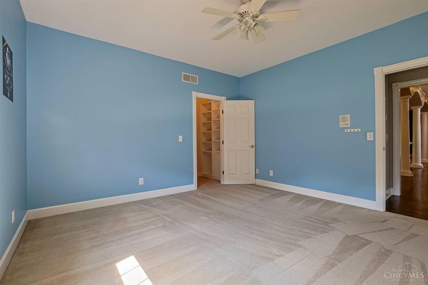 Custom built brick &amp; stone ranch on cul-de-sac in one of Mason's - photo 40
