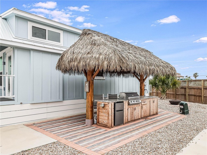 Owner financing available. Cozy, luxury living at an affordable - photo 6