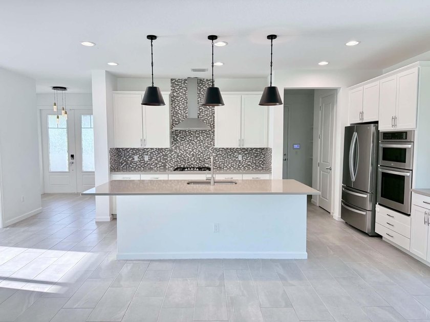 This 2021 Yarrow Model by Mattamy Homes is a luxury 2-story home - photo 9