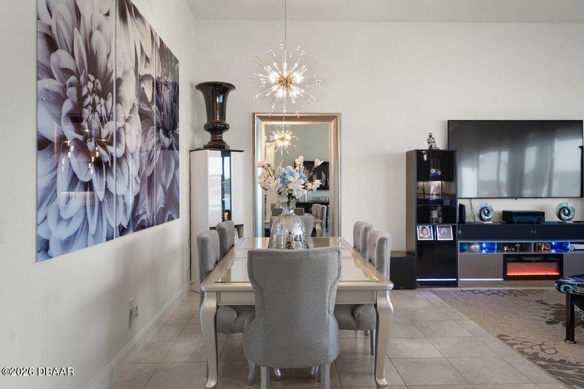 Space, light, and standout design define this impressive Mosaic - photo 11