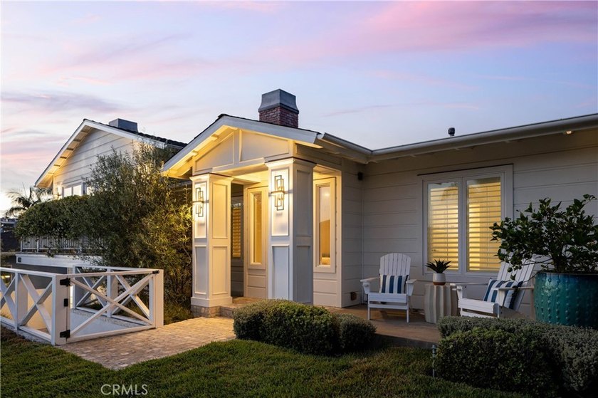 Welcome home to this charming Corona Highlands beach house - photo 5