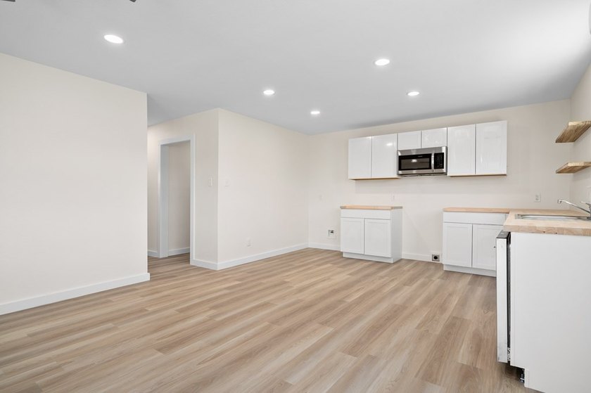 2 homes that have been remodeled in 2024 from the studs - photo 5