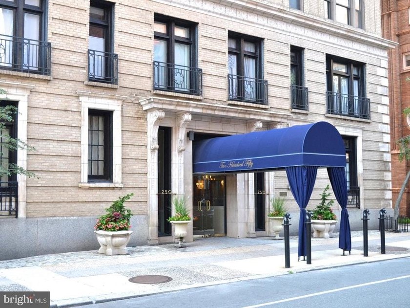 Fabulous Flat in the Heart of Rittenhouse Square - Sun-drenched - photo 12