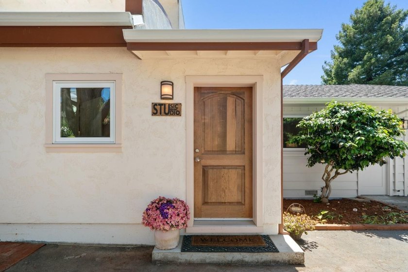 Located in Rio Del Mar, a short walk to the beach, this - photo 13