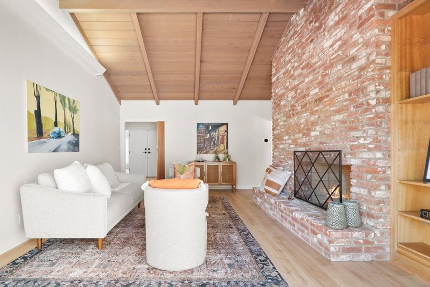 Located in Rio Del Mar, a short walk to the beach, this - photo 29