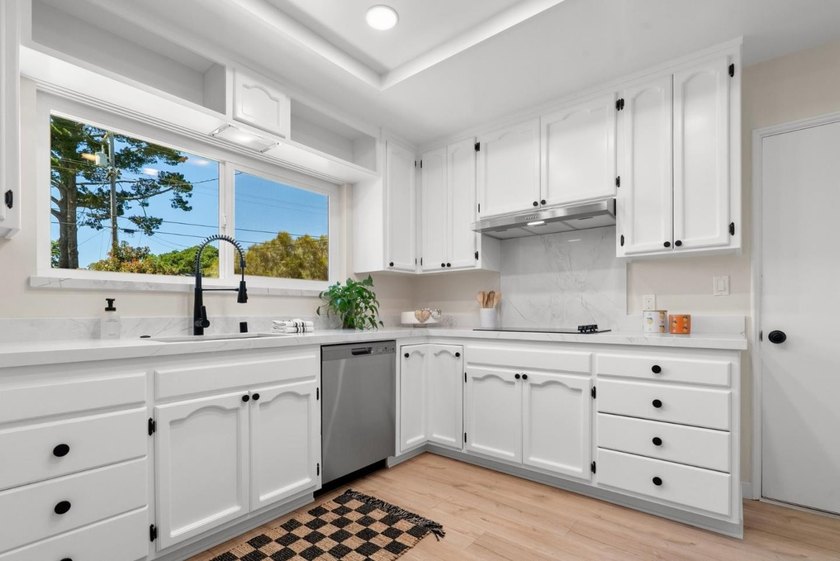 Located in Rio Del Mar, a short walk to the beach, this - photo 42
