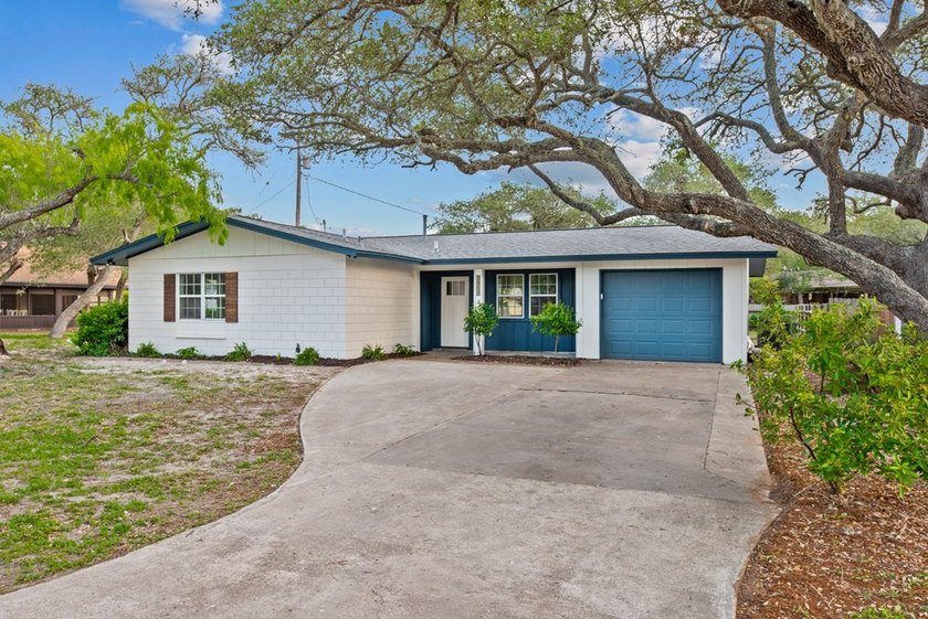Coastal living, rebuilt with intentional design and quality - photo 3