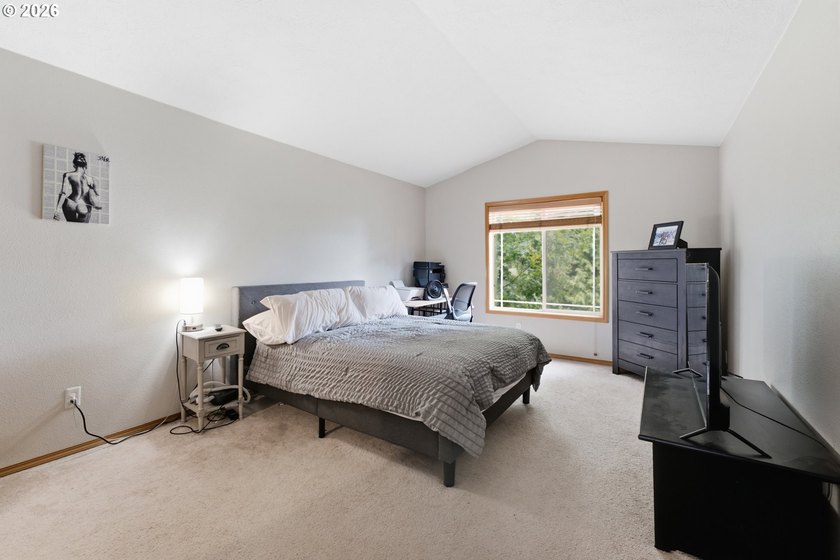 Welcome to this beautifully maintained, two-story traditional - photo 20