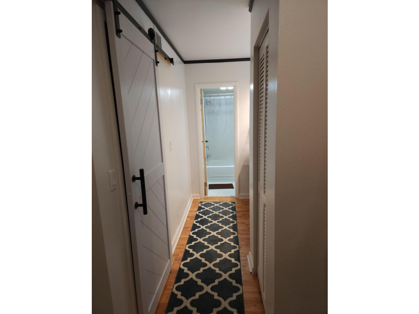PRICED TO SELL at $95,000, this beautiful 1-bedroom, 1 full and - photo 12