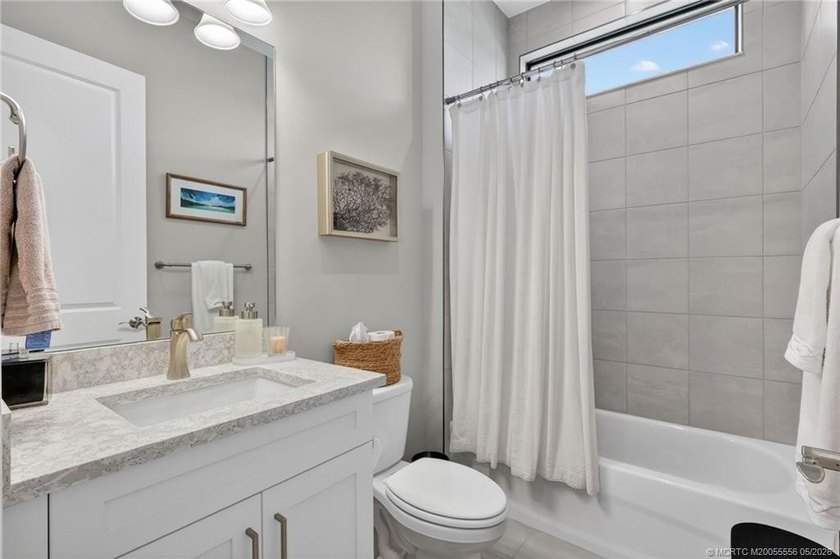Absolutely stunning and impossible to replicate at this price! - photo 24