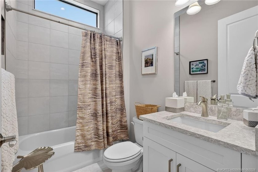 Absolutely stunning and impossible to replicate at this price! - photo 26