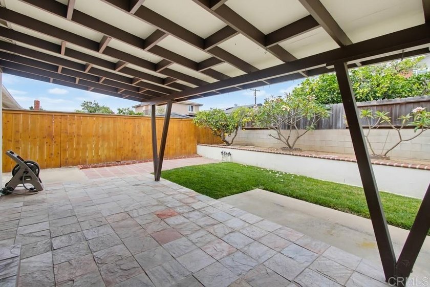 Welcome to this beautifully maintained Serra Mesa home where the - photo 41