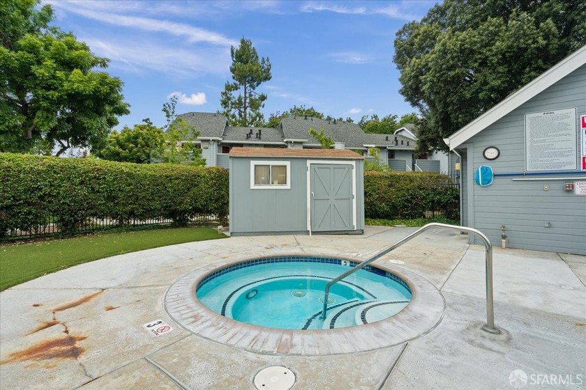 Welcome to 593 Shadow Dance Drive, a beautifully updated - photo 16