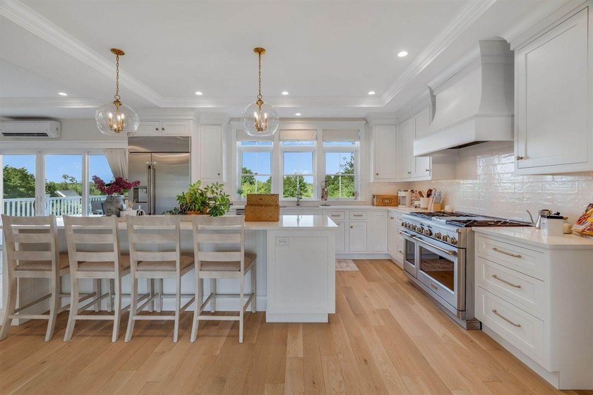 Showings begin July 11th. Welcome to 124 Dunton Circle, an - photo 17
