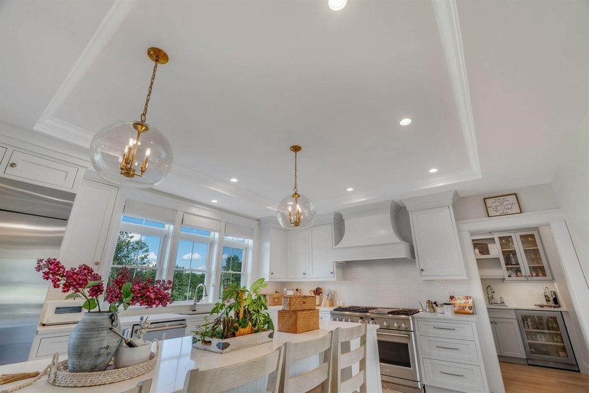 Showings begin July 11th. Welcome to 124 Dunton Circle, an - photo 18