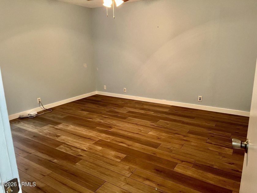 HERE'S YOUR ''MOVE IN READY'' HOME. JUST ABOUT EVERYTHING IS NEW - photo 31