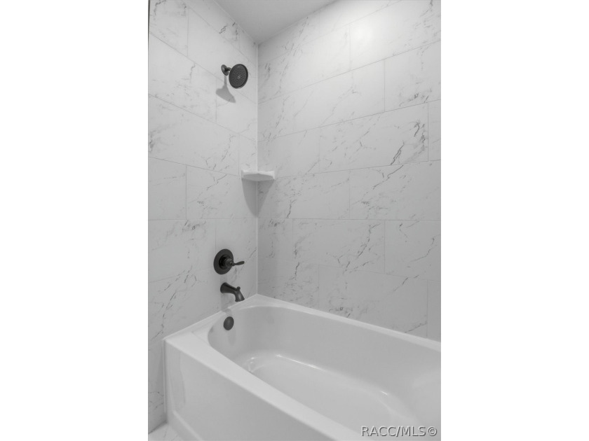 MOVE-IN READY | NEW CONSTRUCTION | OPEN FLOOR PLAN This - photo 21
