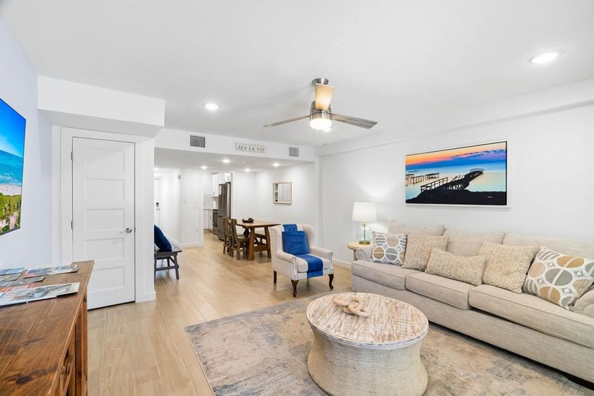 Welcome to LITTLE BAY LANDING, a beautifully renovated 24-unit - photo 8