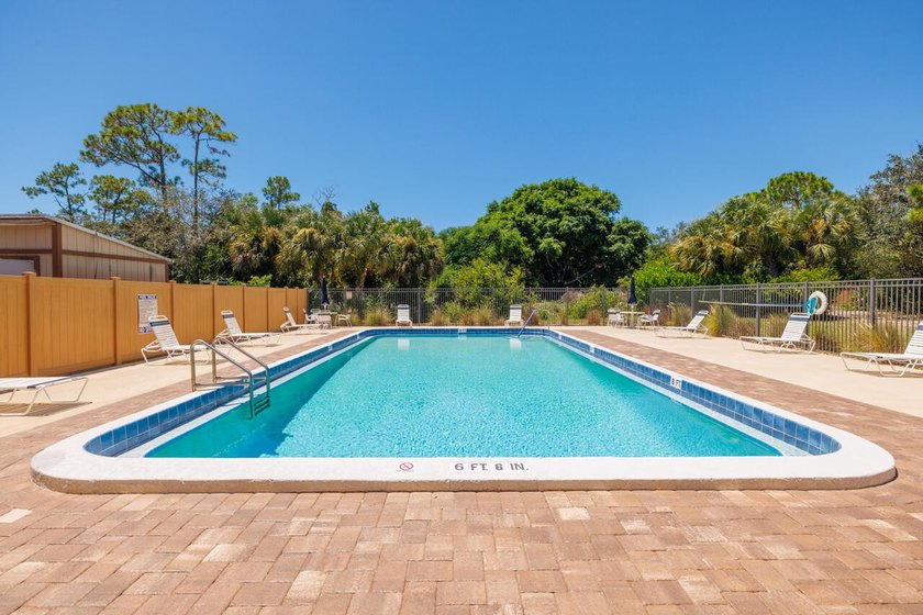 Tired of Renting? Check out this Beautifully redone townhouse - photo 32