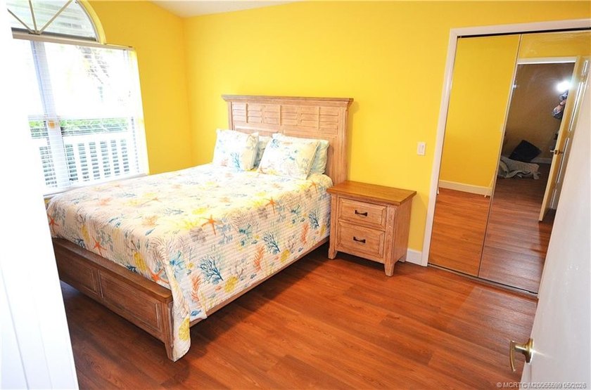 Move right in. This cozy villa has been recently updated and is - photo 7