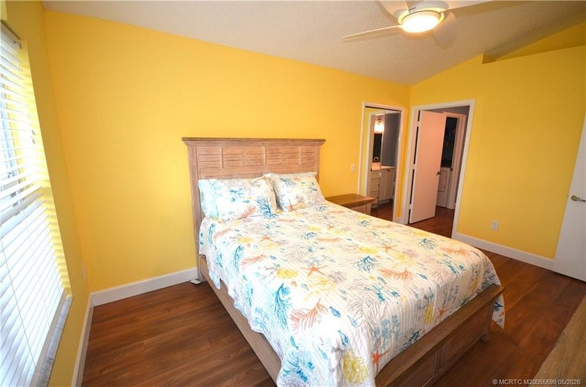Move right in. This cozy villa has been recently updated and is - photo 8