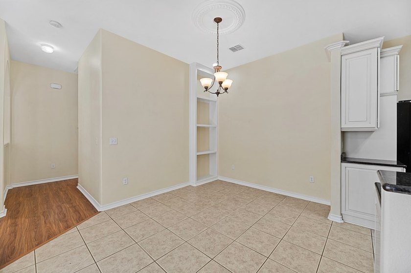 Two Bedroom PLUS a Study! Pristine home and a wonderful floor - photo 9