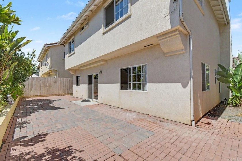 This inviting 3-bedroom, 2.5-bath home is located in the heart - photo 31