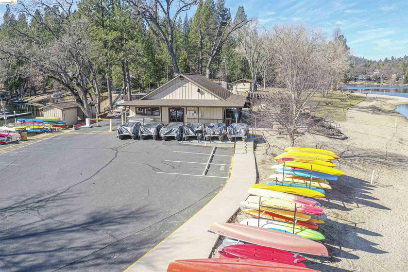 Welcome to beautiful Pine Mountain Lake in Groveland, CA - just - photo 36