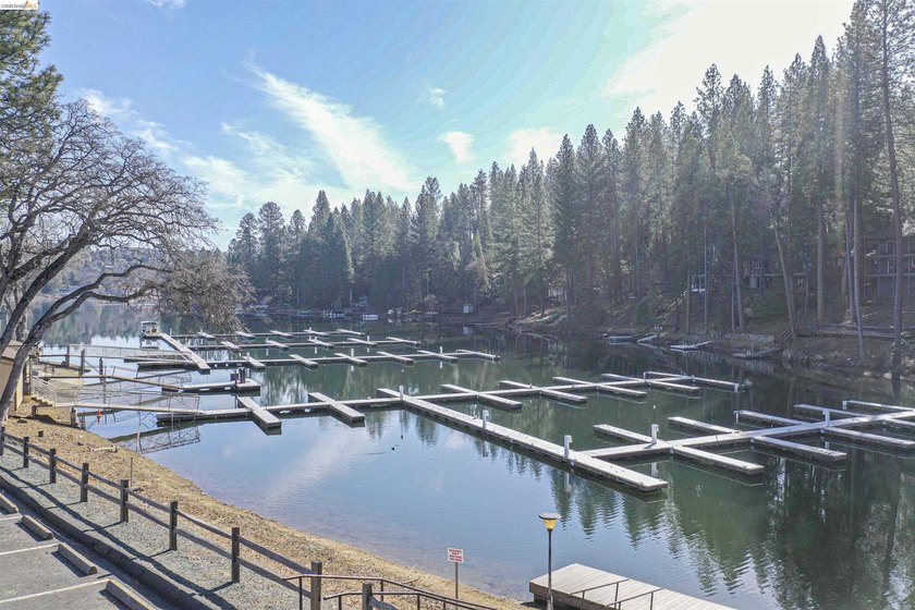Welcome to beautiful Pine Mountain Lake in Groveland, CA - just - photo 40