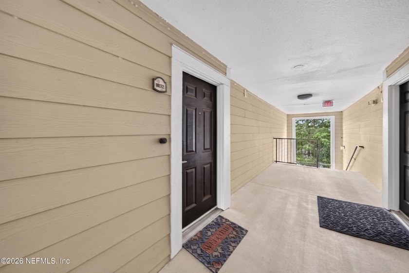 Welcome to Unit 1032 at Montreux at Deerwood Lake! A gated - photo 6