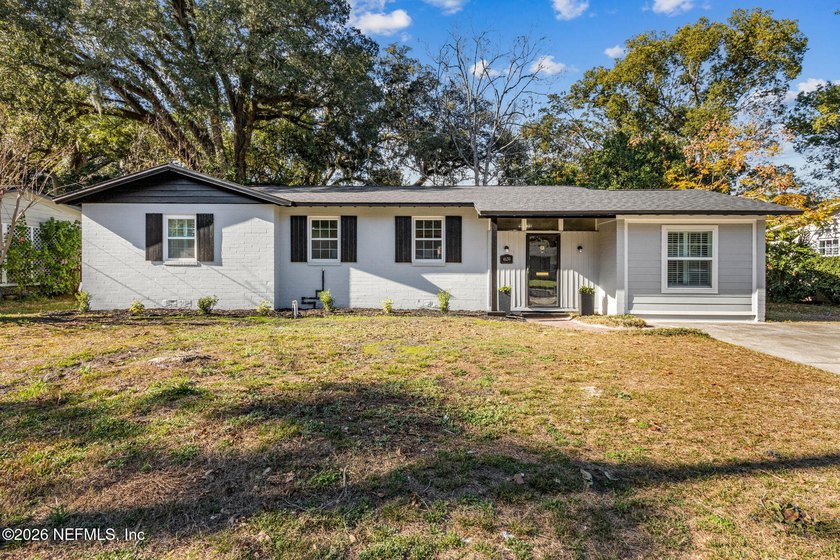 Beautifully renovated ORTEGA FOREST GEM!! Welcome to your fully - photo 3
