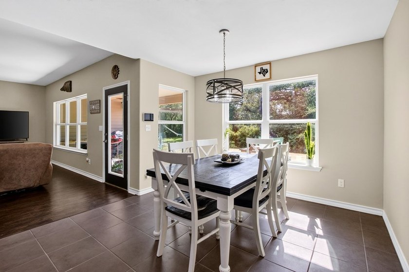 Welcome to Coastal Wild Wood, y'all! This 4-bedroom, 3-bath - photo 10