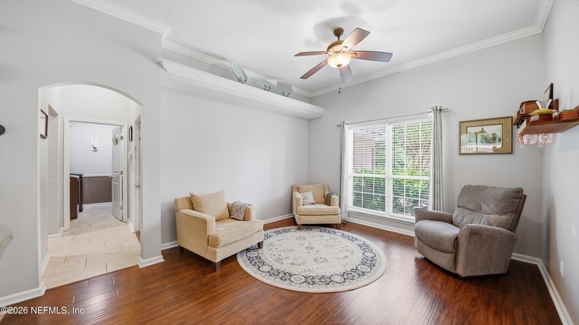 Welcome to a spacious home nestled in the desirable North Creek - photo 7