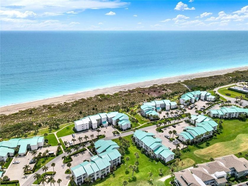 OCEANFRONT - Must see this cute and cozy 2/2 oceanfront condo - photo 3