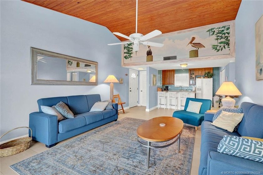 OCEANFRONT - Must see this cute and cozy 2/2 oceanfront condo - photo 6