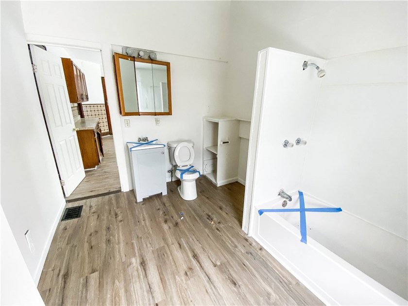 Welcome to this well-maintained upper/lower duplex offering a - photo 10