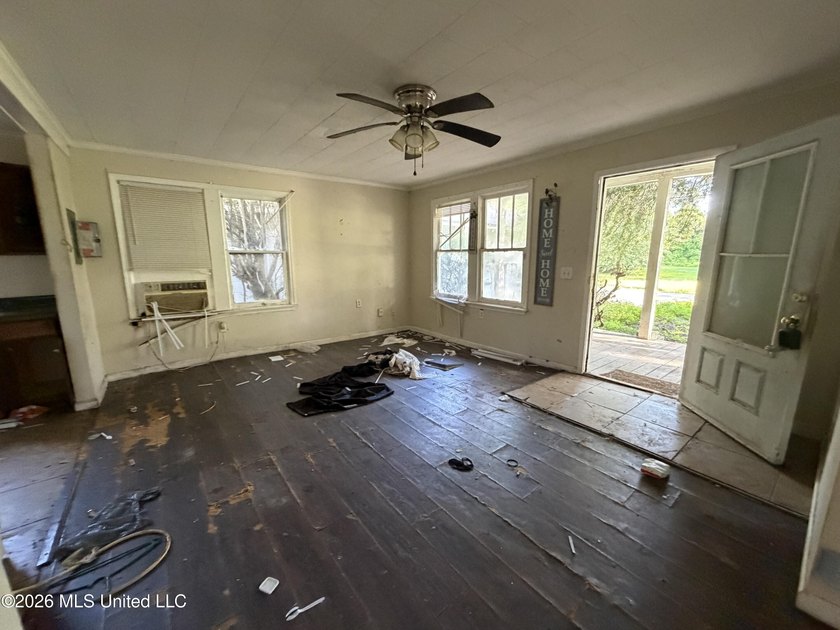 Investor Opportunity - Duplex with Income Potential This duplex - photo 10