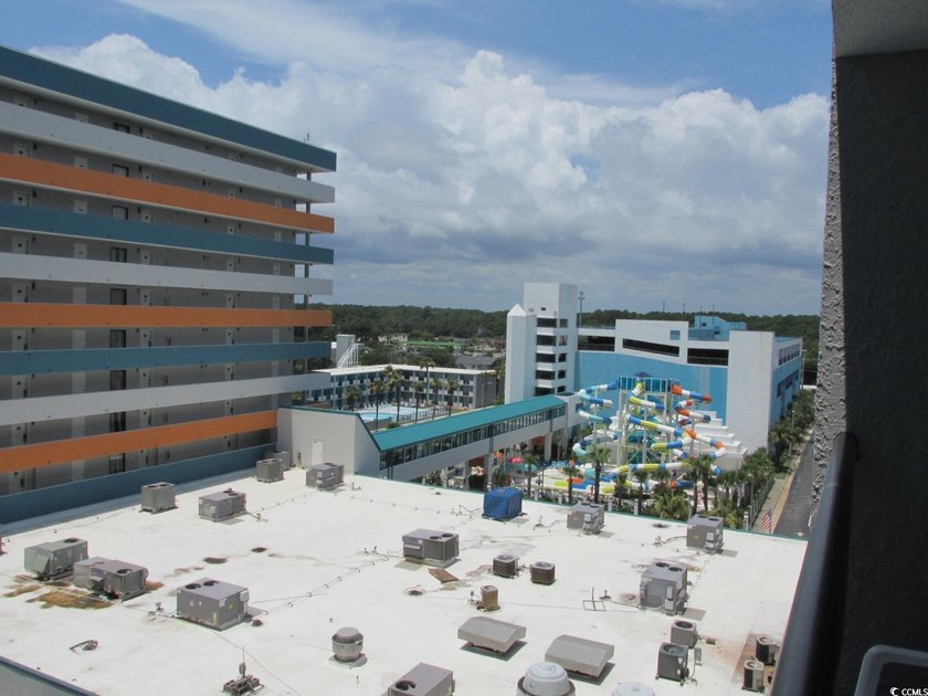 Resort has all the pools, hot tubs, lazy rivers and waterslides - photo 18