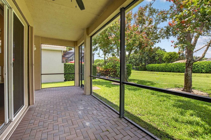 Welcome to this beautifully maintained 3-bedroom, 2.5-bath - photo 25