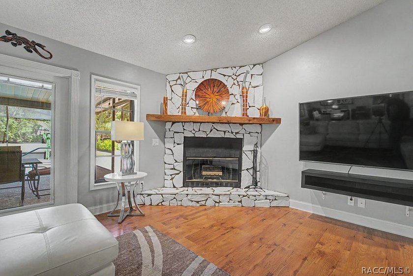 Welcome to your oasis in the heart of Citrus County! This - photo 5