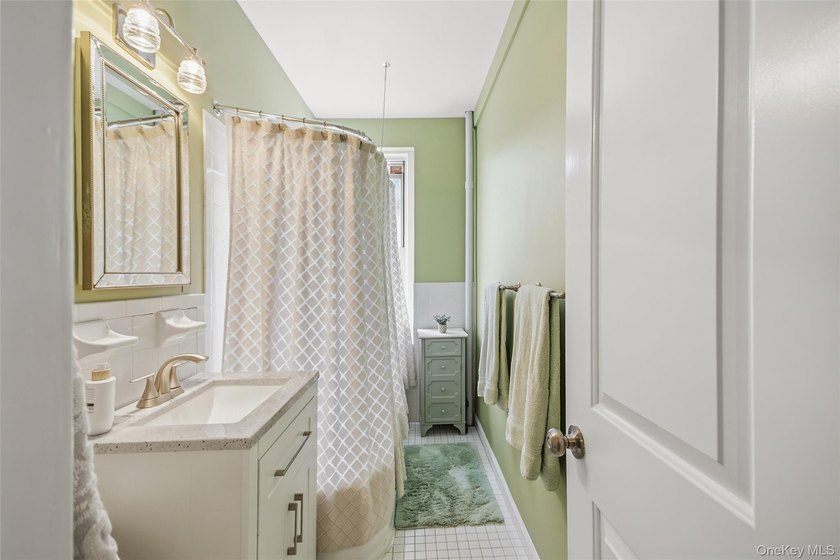 Welcome to Wellington Court, a well-maintained cooperative - photo 28