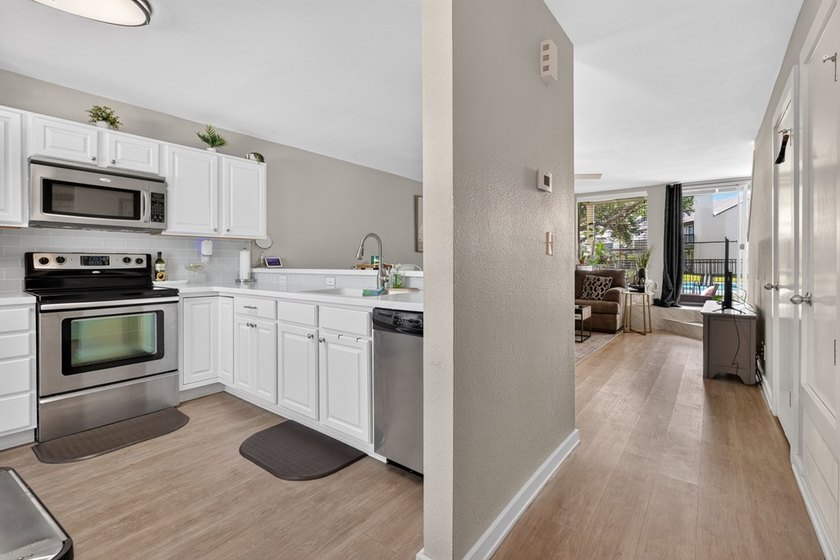 Wonderful Rockport Country Club condo with a pool just outside - photo 8