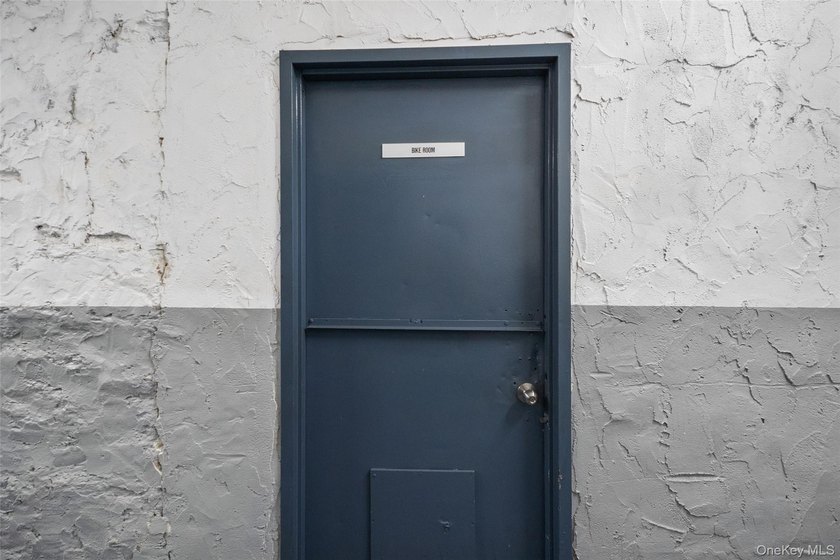 Welcome to Wellington Court, a well-maintained cooperative - photo 31