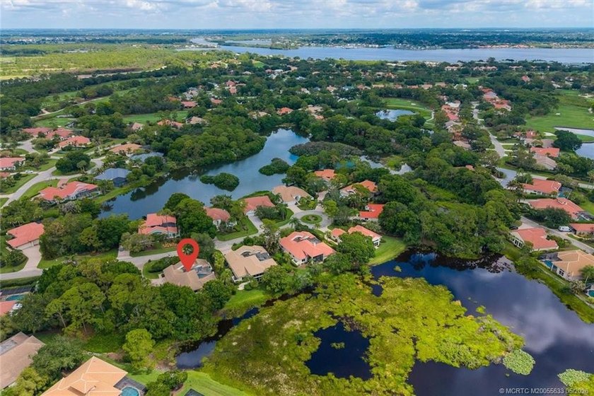 Resort-style living in Harbour Ridge Yacht &amp; Country Club with - photo 3